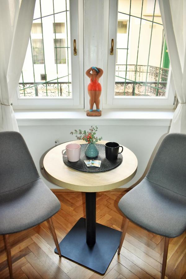 Lovely Downtown Home In Budapest Luaran gambar